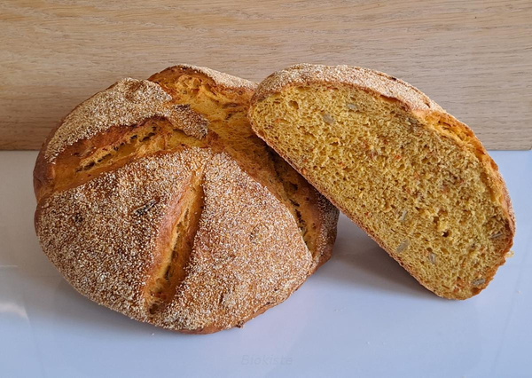 Produktfoto zu Kürbis-Ingwer-Brot